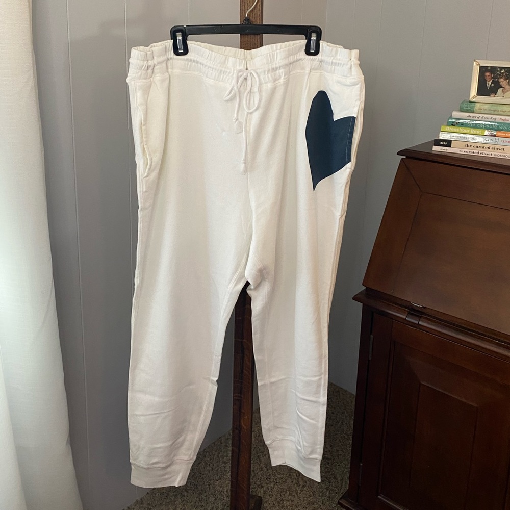 J Crew Magic Rinse™ jogger pant with heart